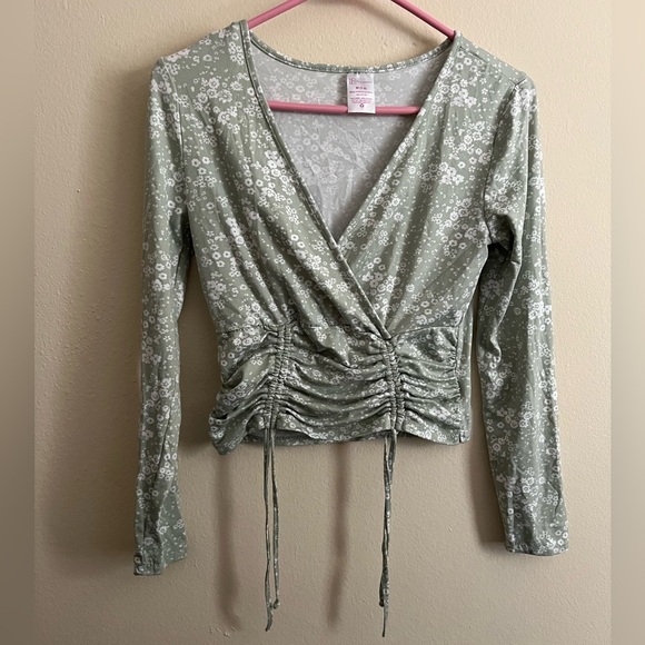 No Boundaries Tops - Green And White Floral Wrap Top